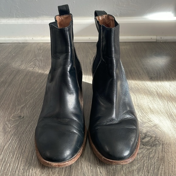Madewell Black Leather Chelsea Boots, Size 7 - Picture 2 of 7